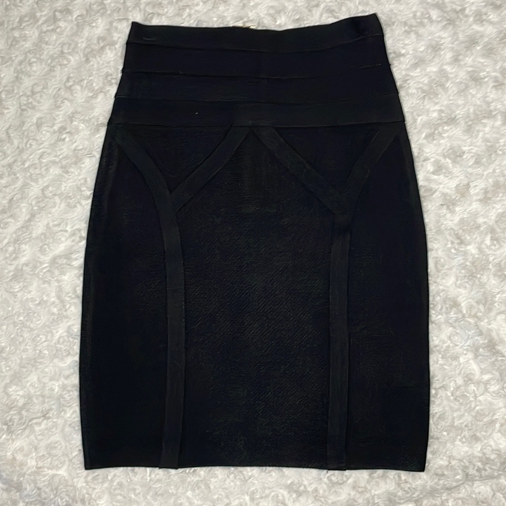 NWOT🔥BEBE BANDAGE SKIRT🔥 Sz Small